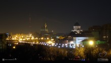 Вид на центр Астрахани со «старого моста»)