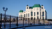 Астраханский театр оперы и балета)