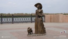 Скульптура «Дама с собачкой»