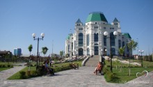 Астраханский театр Оперы и Балета (Театральный парк))