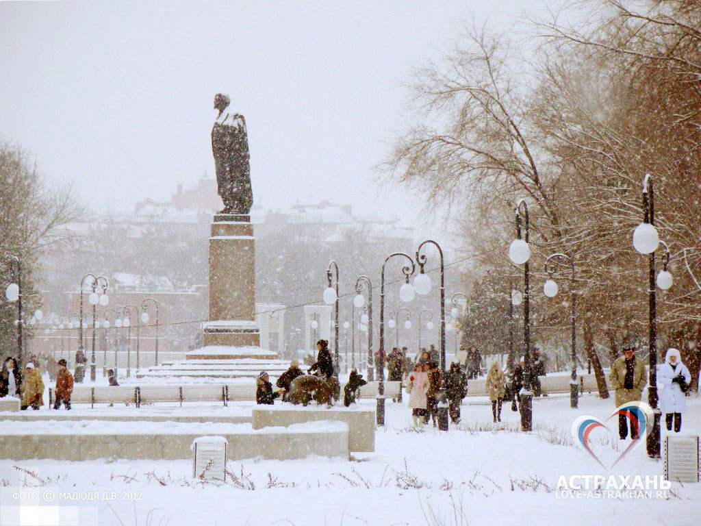 Площадь им. Ленина снежной зимой
