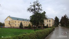 Солдатская казарма и офицерские светлицы (штаб и обер-офицерский дом) на территории кремля)